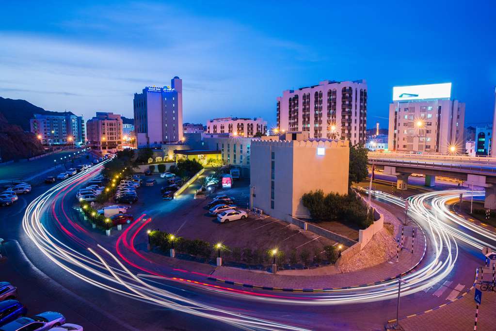 Tulip Inn Downtown Muscat Exterior foto