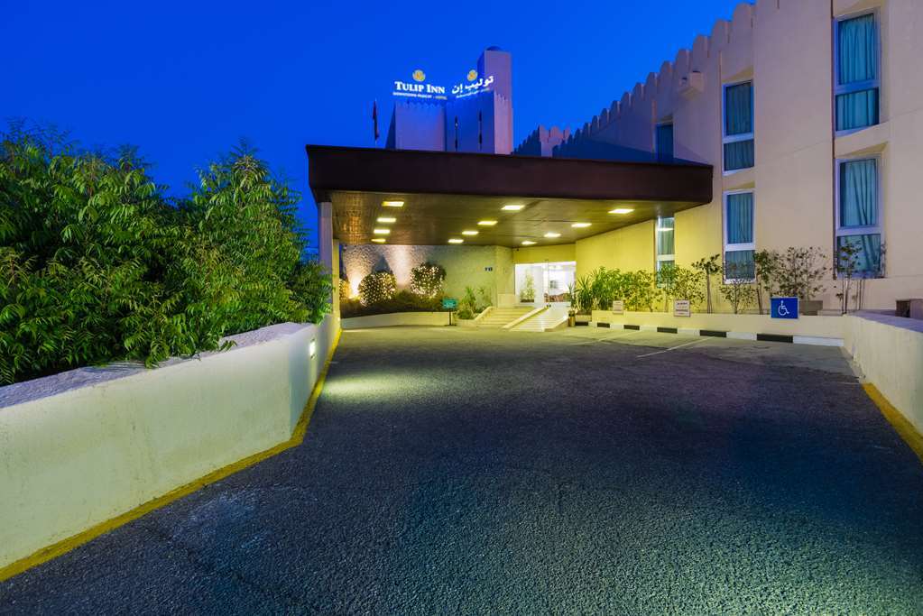 Tulip Inn Downtown Muscat Exterior foto